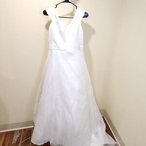 Oleg Cassini Elegant White Sleeveless Girls First Communion Wedding Dress 10